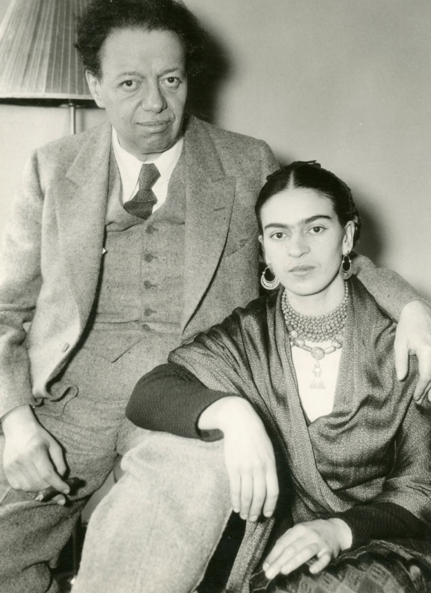 Acme Photo Diego and Frida in NYC 1933 gelatin silver print 22.9 x 17.8 cm Courtesy of Throckmorton Fine Art, Inc ***This image may only be used in conjunction with editorial coverage of Frida Kahlo and Diego Rivera: from the Jacques and Natasha Gelman Collection 25 Jun-9 Oct 2016, at the Art Gallery of New South Wales. This image may not be cropped or overwritten. Prior approval in writing required for use as a cover. Caption details must accompany reproduction of the image. *** Media contact: Hannah.McKissock-Davis@ag.nsw.go.au *** Local Caption *** ***This image may only be used in conjunction with editorial coverage of Frida Kahlo and Diego Rivera: from the Jacques and Natasha Gelman Collection 25 Jun-9 Oct 2016, at the Art Gallery of New South Wales. This image may not be cropped or overwritten. Prior approval in writing required for use as a cover. Caption details must accompany reproduction of the image. *** Media contact: Hannah.McKissock-Davis@ag.nsw.go.au